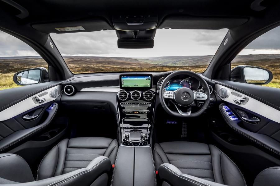 Торпедо Mercedes-AMG GLC43 4Matic Coupe (C253) 2019 года  (UK) (фото 27 из 69)